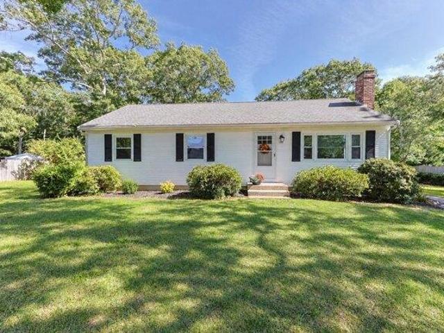 3 bedroom, Barnstable MA 02648 105999367
