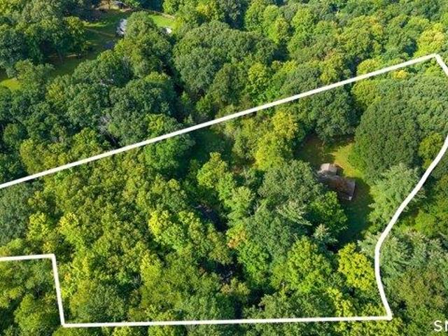 3 bedroom, Bethel CT 06801 105442557