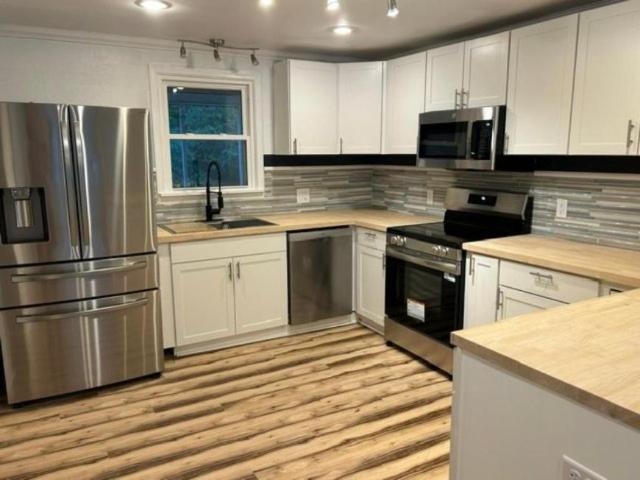 3 bedroom, Beaufort SC 29902 106218730