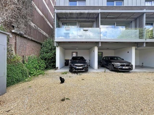 3 bedroom bel etage house for rent