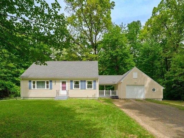 3 bedroom, Belchertown MA 01007 104408474