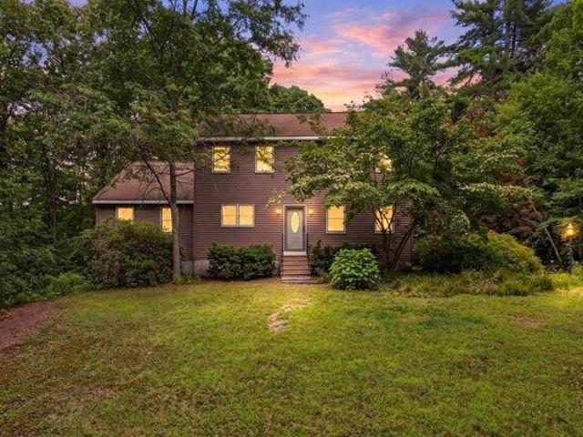 3 bedroom, Belchertown MA 01007 105443257
