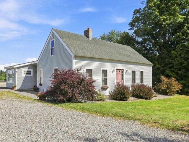 3 bedroom, Belmont NH 03220 105385004