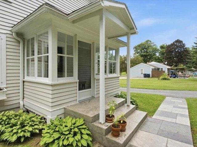 3 bedroom, Bennington VT 05201 106154976