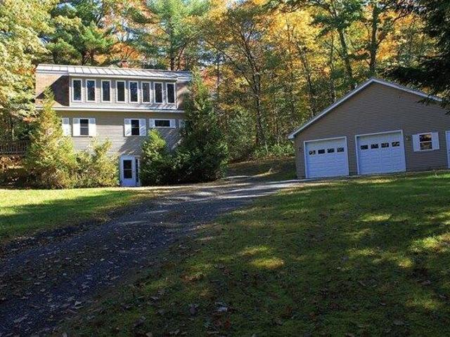 3 bedroom, Benton ME 04901 105832998