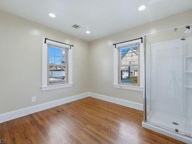 3 bedroom, Bergenfield NJ 07621 105662719