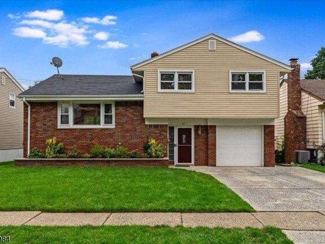 3 bedroom, Bergenfield NJ 07621 105750875