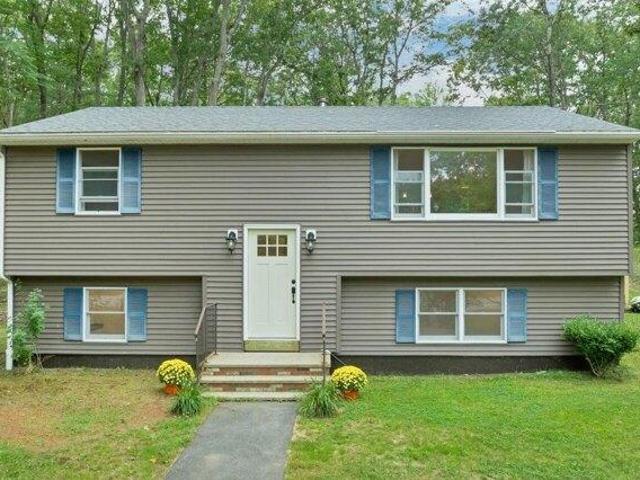 3 bedroom, Biddeford ME 04005 105633450