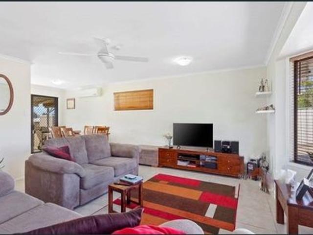 3 Bedroom Bli Bli Home Large Block Living!