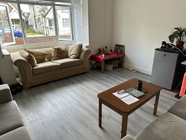 3 bedroom block of apartments to rent