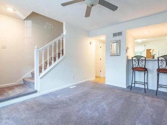 3 bedroom, Bloomington IN 47401 105263717