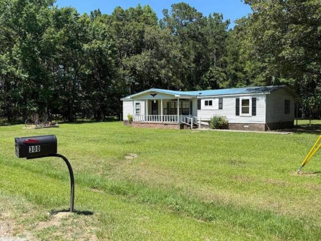 3 bedroom, Blounts Creek NC 27814 LS105391653