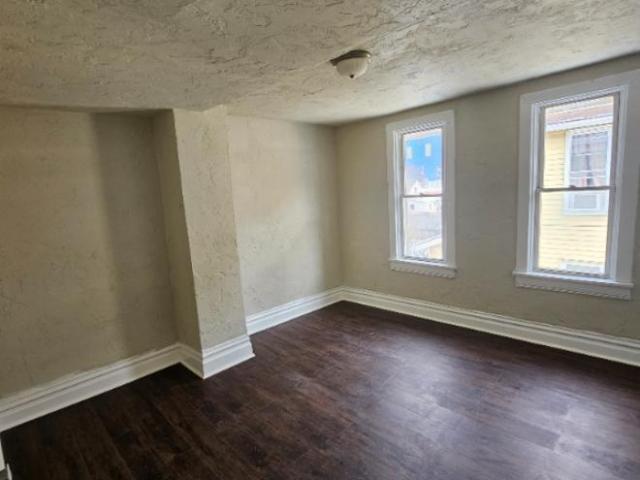 3 bedroom, Brakenridge PA 15014 105845022