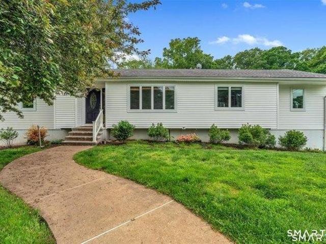 3 bedroom, Branford CT 06405 105559596