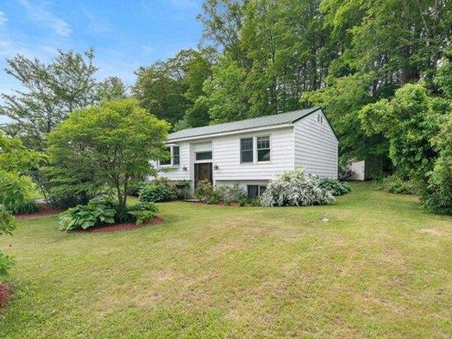 3 bedroom, Brattleboro VT 05301 104008822