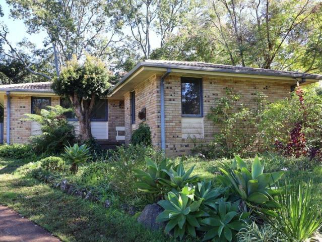 3 BEDROOM BRICK AND TILE HOME