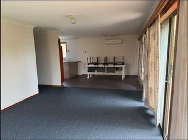 3 Bedroom Brick Home In Stanthorpe