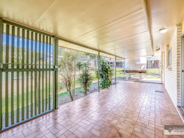 3 Bedroom Brick Home on 1,012m²