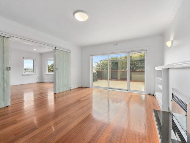 3 bedroom brick home on the edge of the city