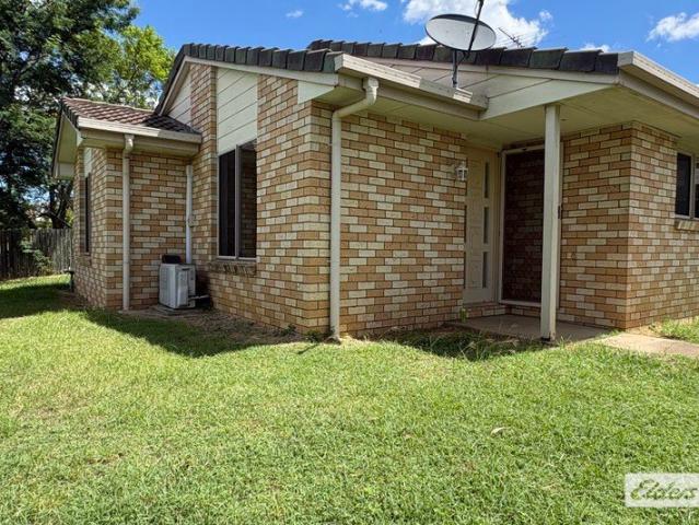 3 Bedroom Brick Unit Freshly Updated & Conveniently Located