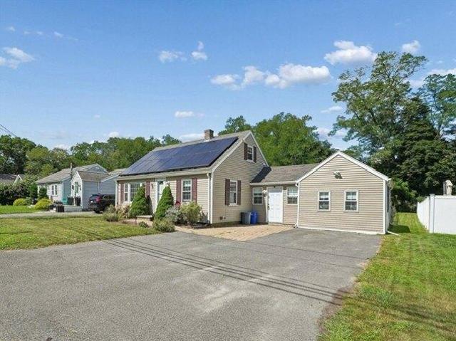 3 bedroom, Bridgewater MA 02324 105386515