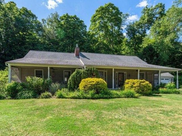 3 bedroom, Brimfield MA 01010 105143240
