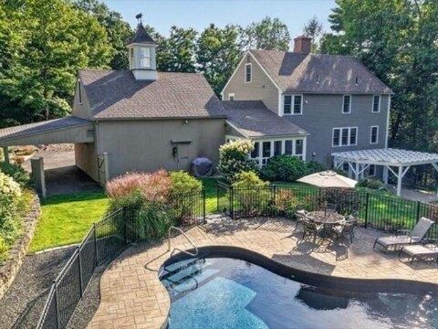 3 bedroom, Brimfield MA 01010 105256323