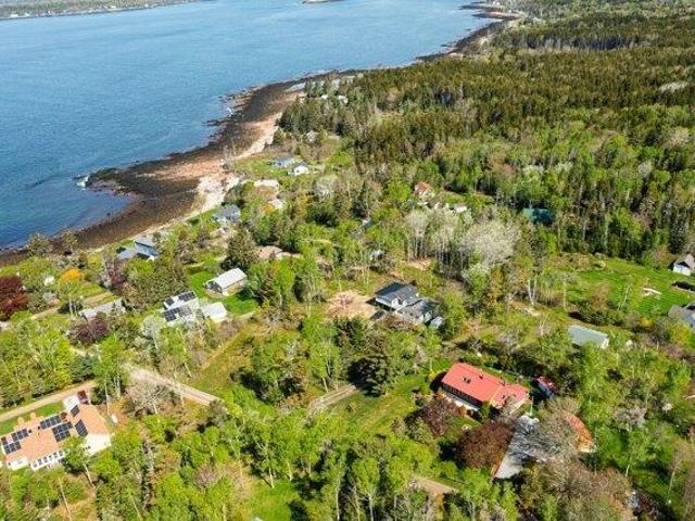 3 bedroom, Bristol ME 04554 105588647