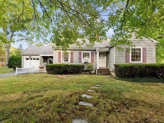 3 bedroom, Brockton MA 02301 105428389