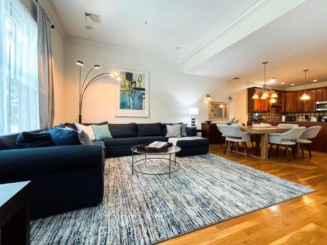 3 bedroom, Brookline MA 02445 LS85309364