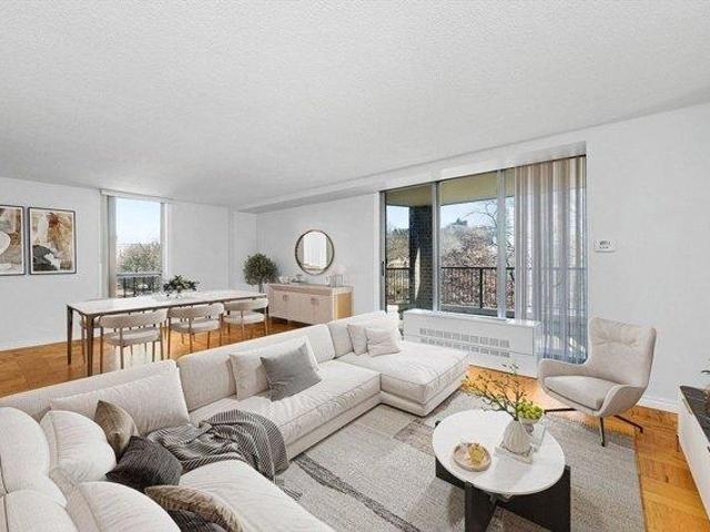 3 bedroom, Brookline MA 02445 104654634