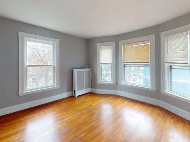 3 bedroom, Brookline MA 02445 98396510