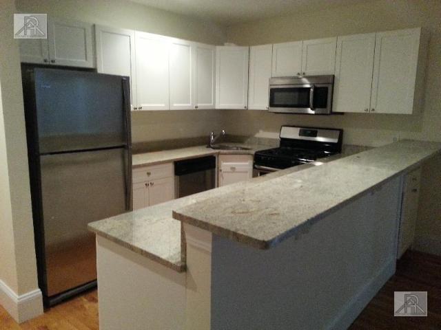 3 bedroom, Brookline MA 02446 LS95794040