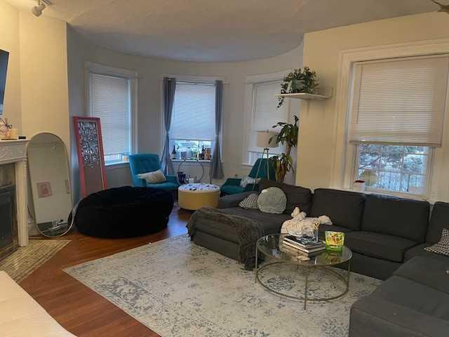 3 bedroom, Brookline MA 02446 LS98397038