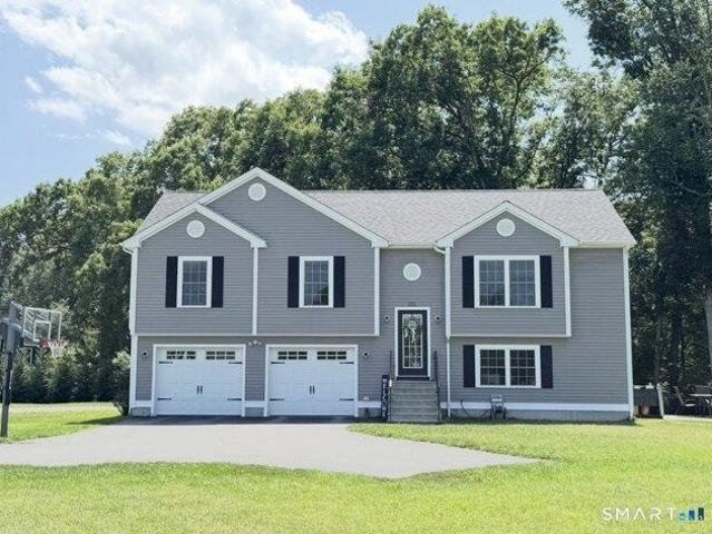 3 bedroom, Brooklyn CT 06234 105287535