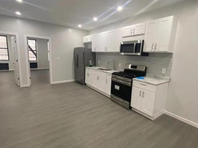 3 bedroom, BROOKLYN NY 11218 LS100034456