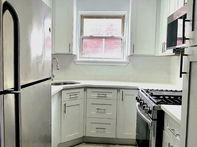 3 bedroom, Bronx NY 10473 104978436