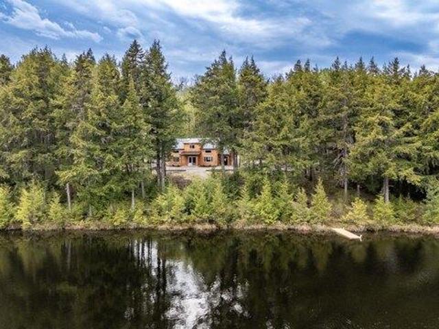 3 bedroom, Brownville ME 04414 105726068