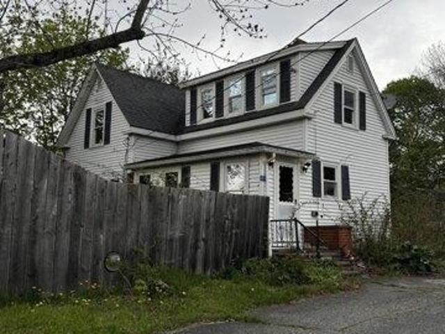 3 bedroom, Bucksport ME 04416 105751905