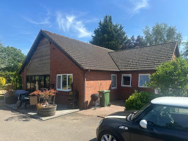 3 Bedroom Bungalow Coventry Warwickshire 101316126