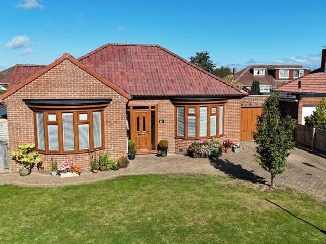 3 Bedroom Bungalow Guisborough Redcar And Cleveland 100541287