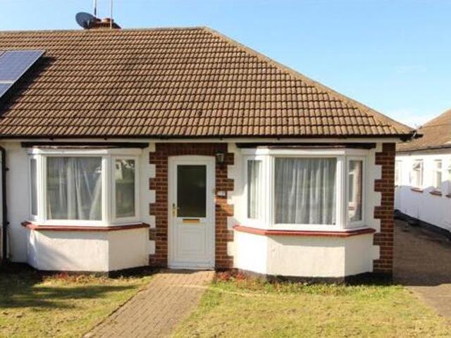 3 Bedroom Bungalow For Rent In Leigh on sea, Essex