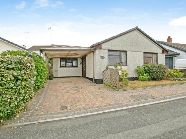 3 bedroom bungalow for sale