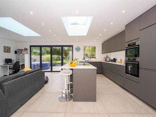 3 bedroom bungalow for sale