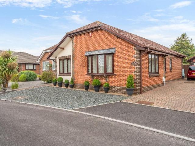 3 bedroom bungalow for sale