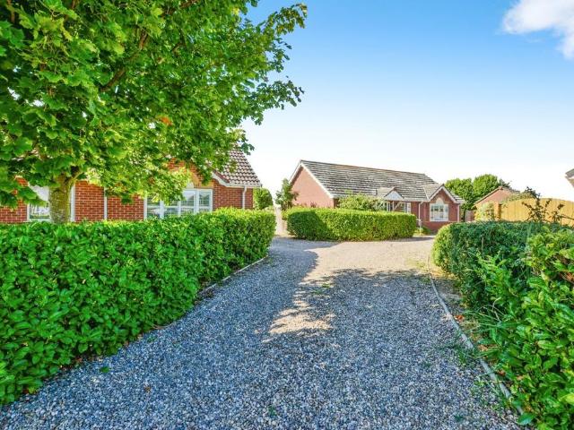 3 bedroom bungalow for sale