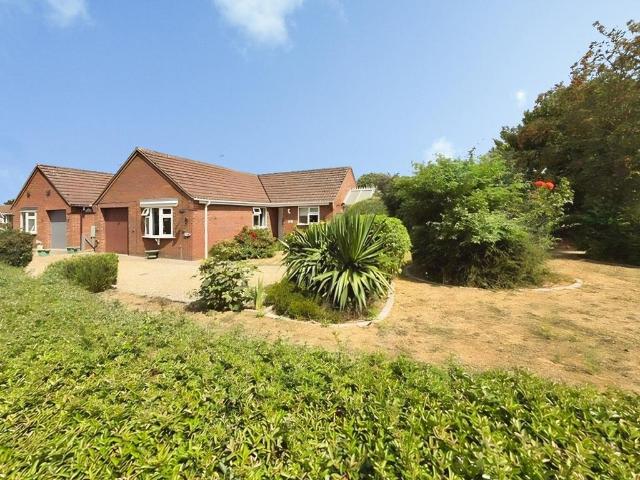 3 bedroom bungalow for sale