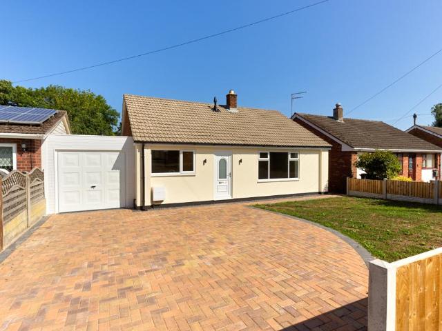 3 bedroom bungalow for sale