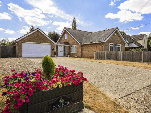 3 bedroom bungalow for sale