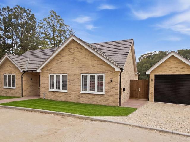 3 bedroom bungalow for sale